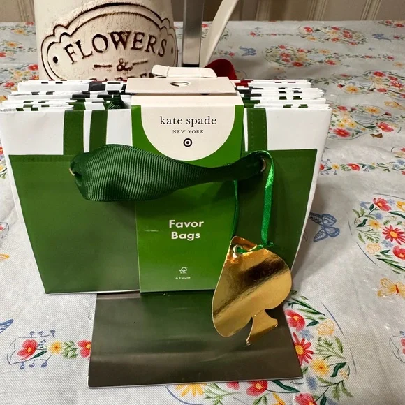 Kate Spade Green and White Favor Bag set of 6 - Picture 1 of 3